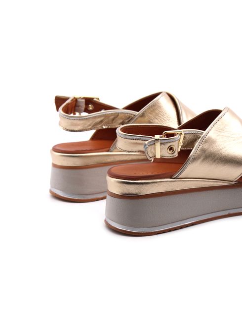 Sandalo donna in vera pelle con zeppa