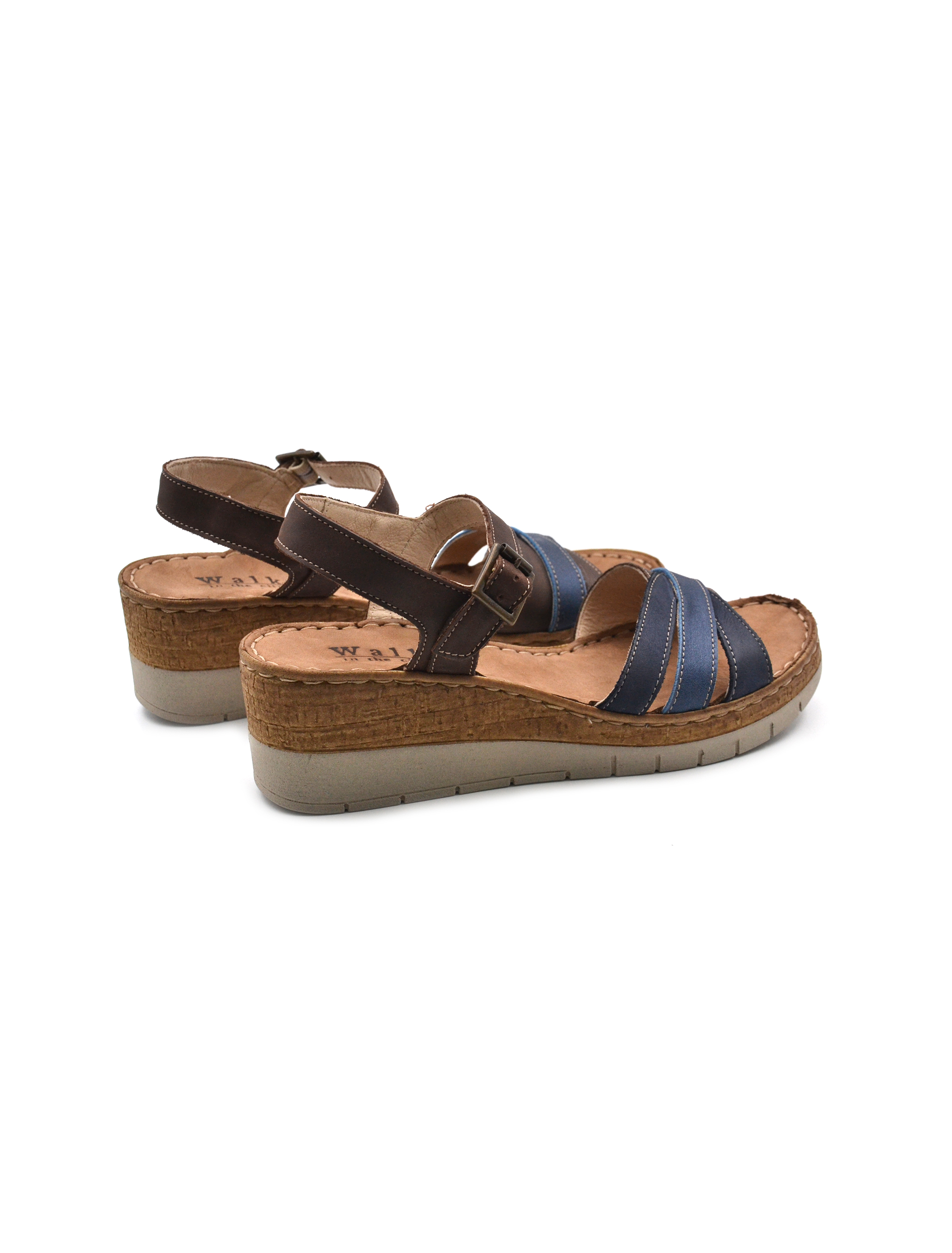 sandale walk in the city