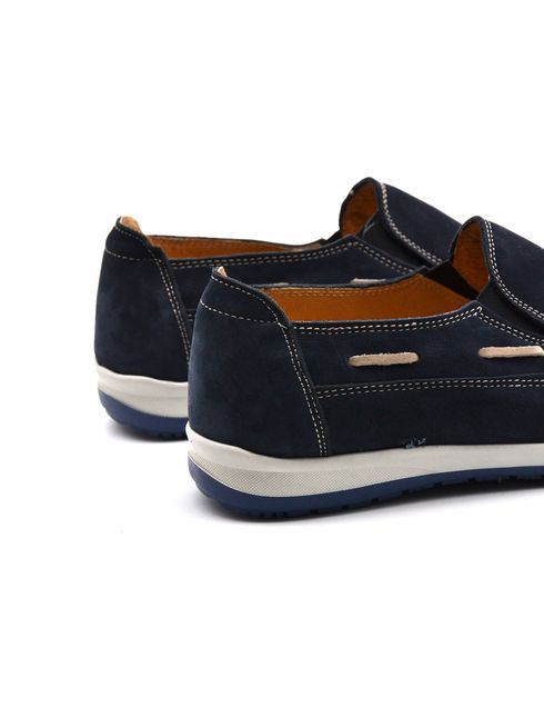 Men’s moccasins in leather
