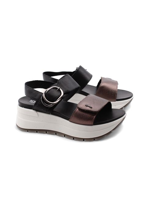 Sandalo con zeppa e plateau da donna