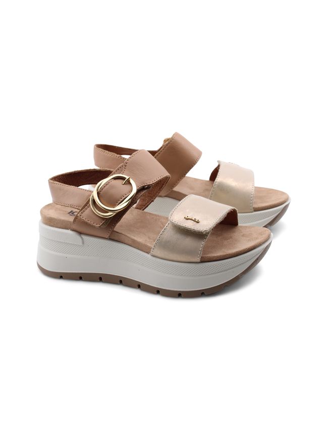 Sandalo con zeppa e plateau da donna