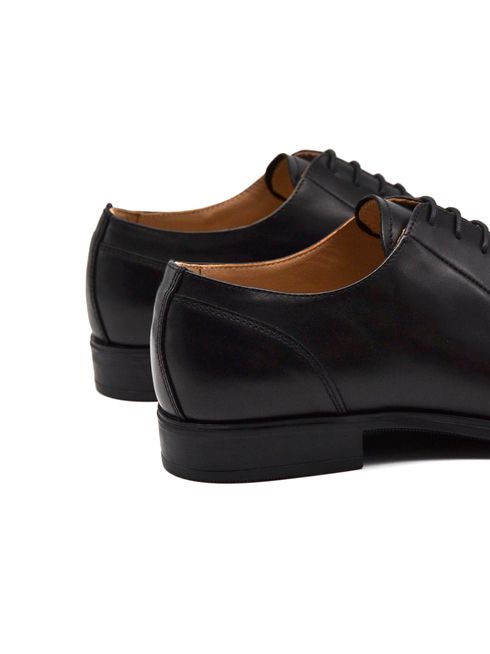 Scarpa stringata in vera pelle da uomo